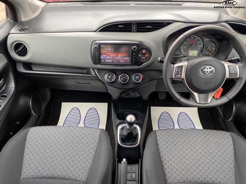 TOYOTA YARIS