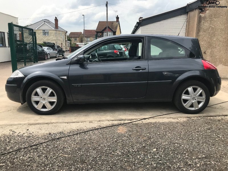 RENAULT MEGANE