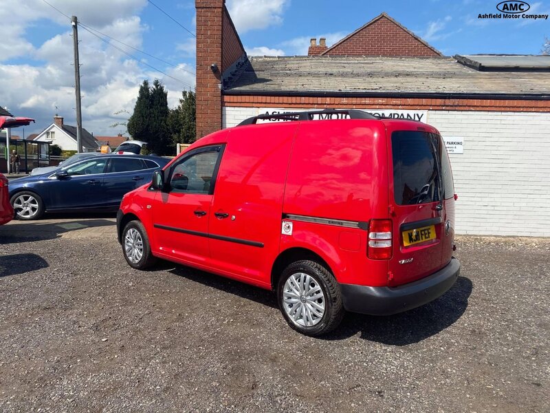 VOLKSWAGEN CADDY