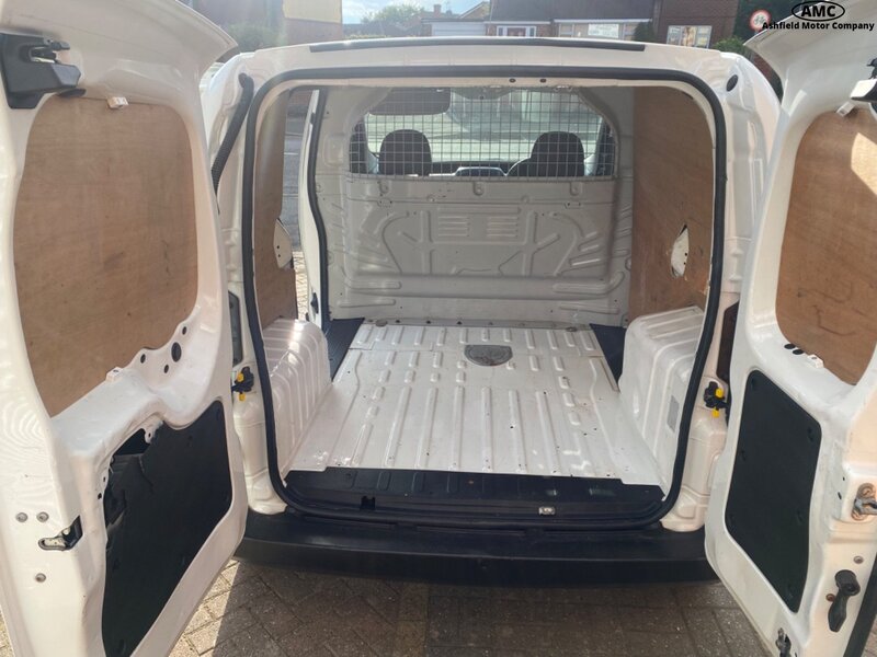PEUGEOT BIPPER