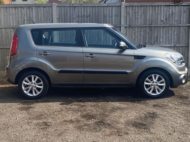 KIA SOUL